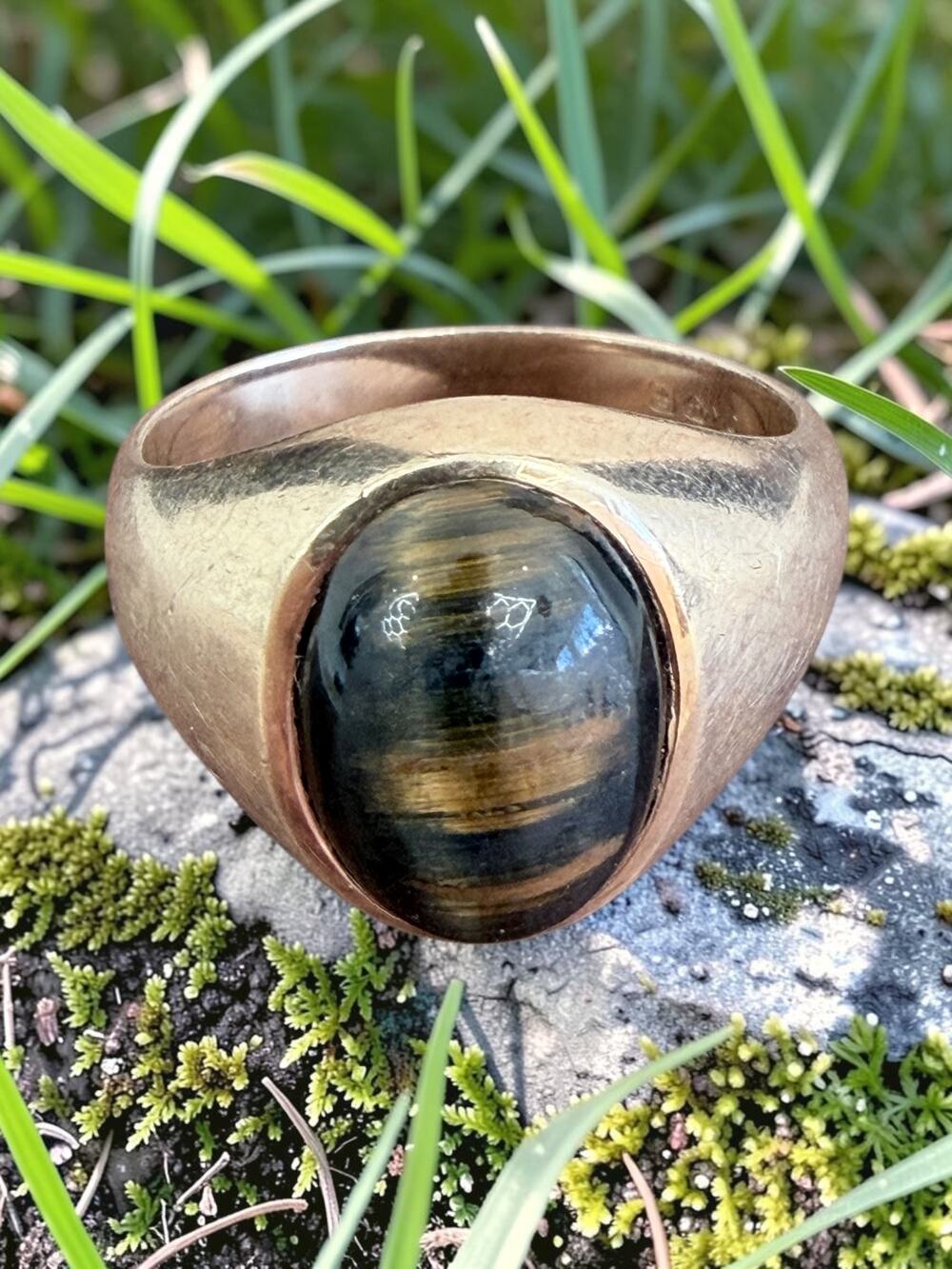 10k Gold Tigers Eye Cabochon Ring